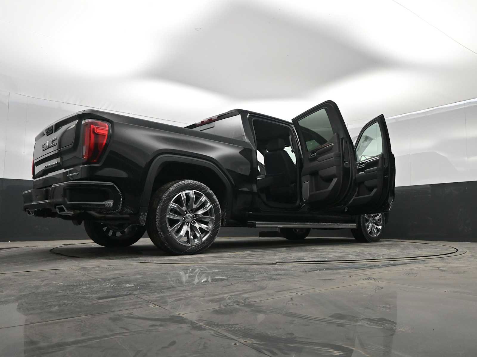 New 2026 GMC Sierra 1500 Denali w/ Denali Reserve Package image 43