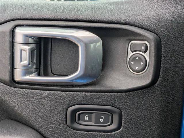 Certified 2022 Jeep Gladiator Overland w/ Popular Equipment Package image 22