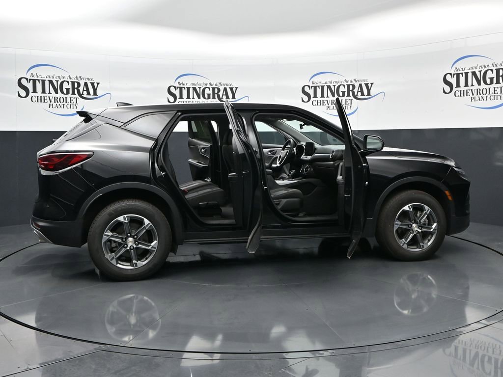 Certified 2025 Chevrolet Blazer LT image 28