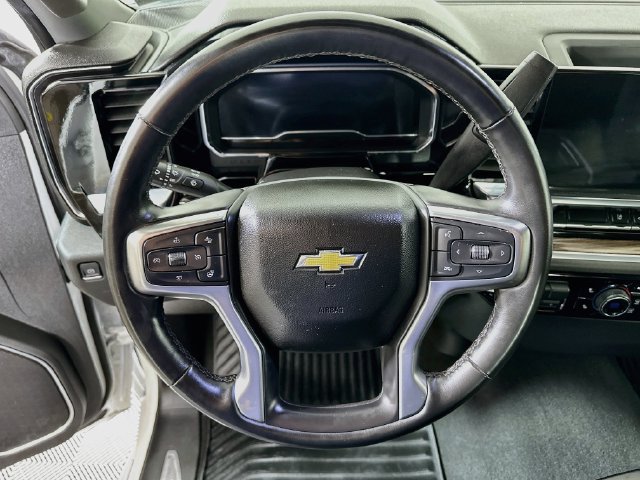 Used 2025 Chevrolet Silverado 2500 LT w/ Convenience Package AWD/4WD image 15