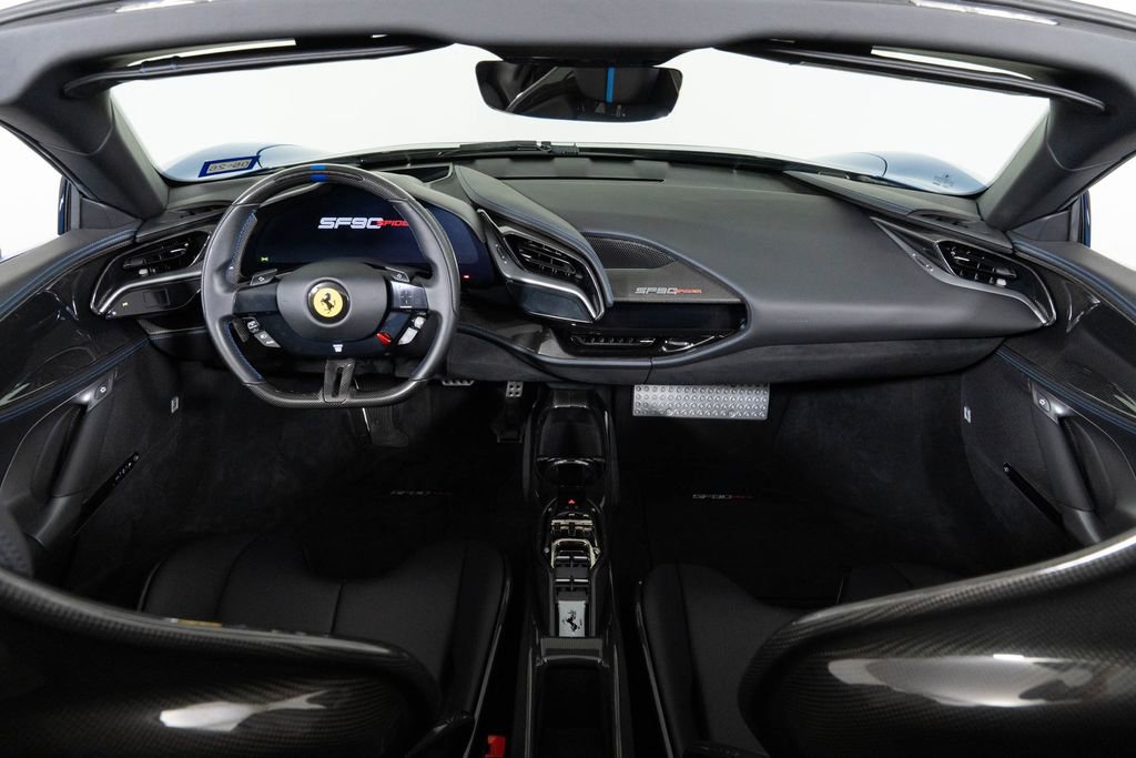 Used 2022 Ferrari SF90 Spider image 49