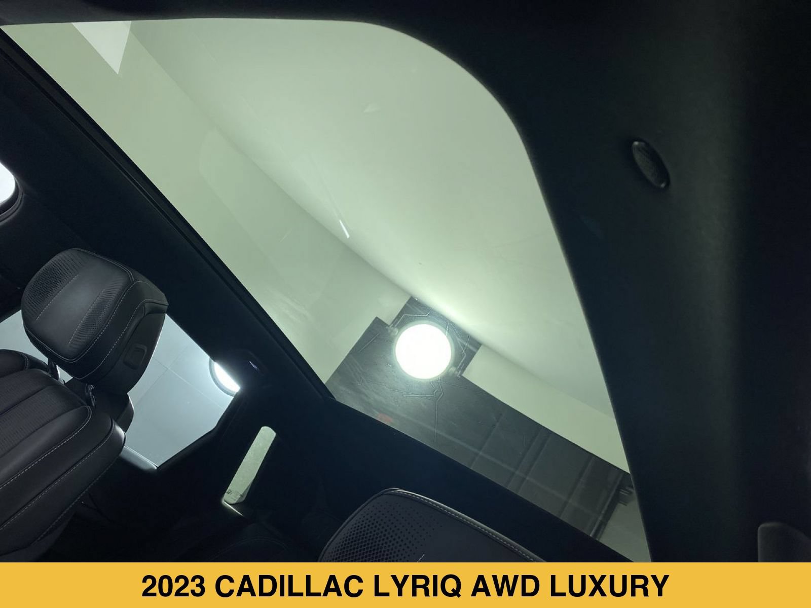 Certified 2023 Cadillac Lyriq AWD image 10
