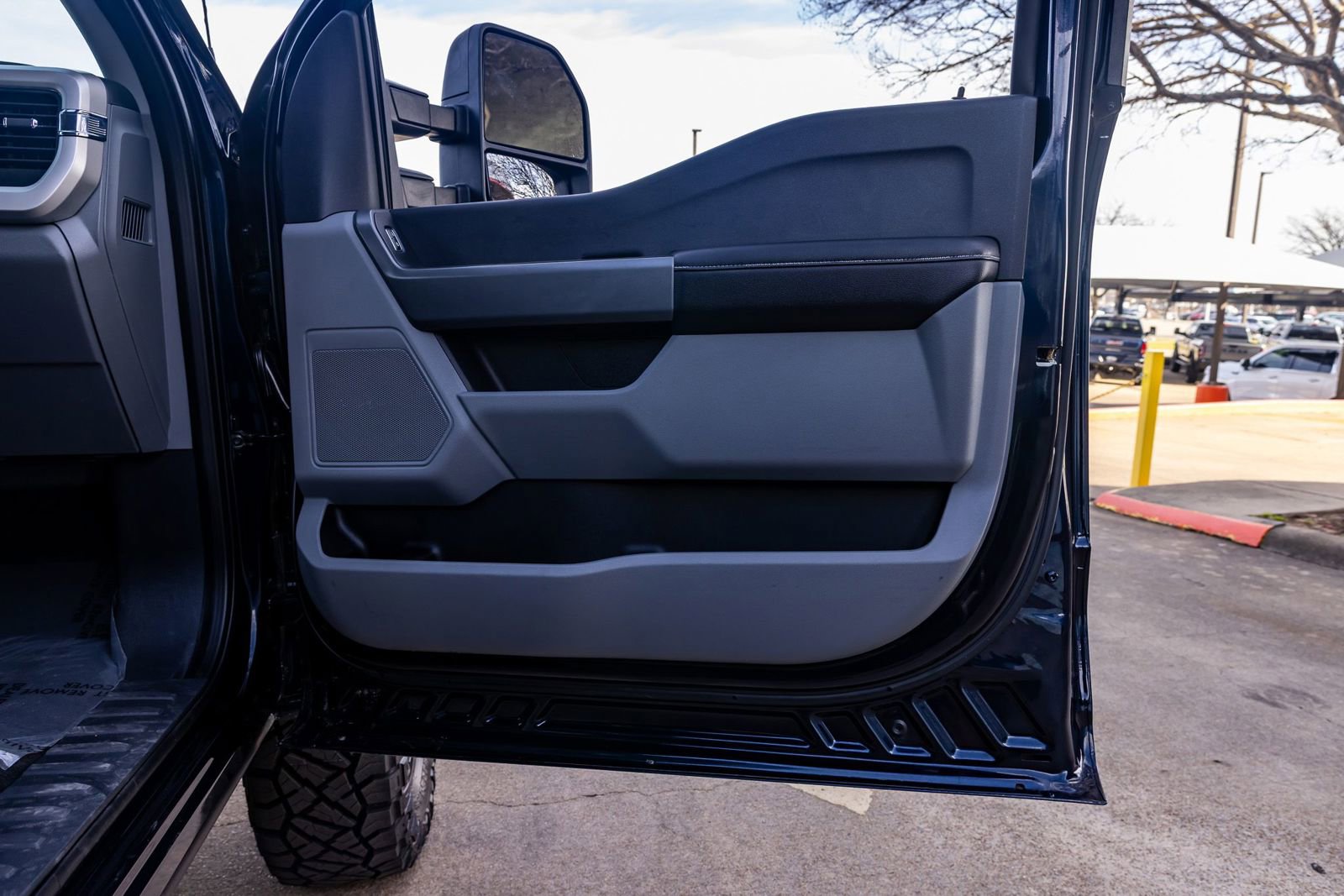Used 2023 Ford F350 XLT AWD/4WD image 35