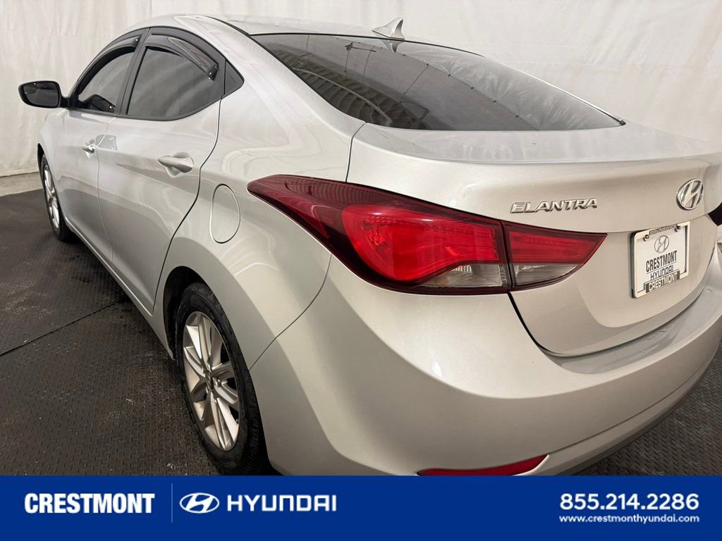Used 2015 Hyundai Elantra SE w/ Option Group 02 image 11