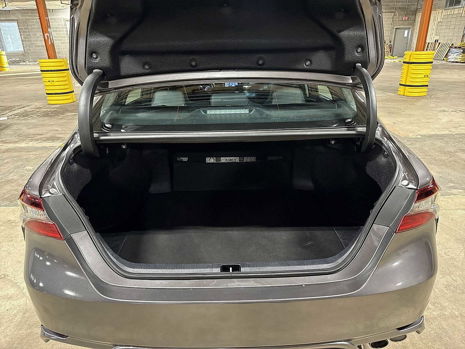 Certified 2023 Toyota Camry SE image 11