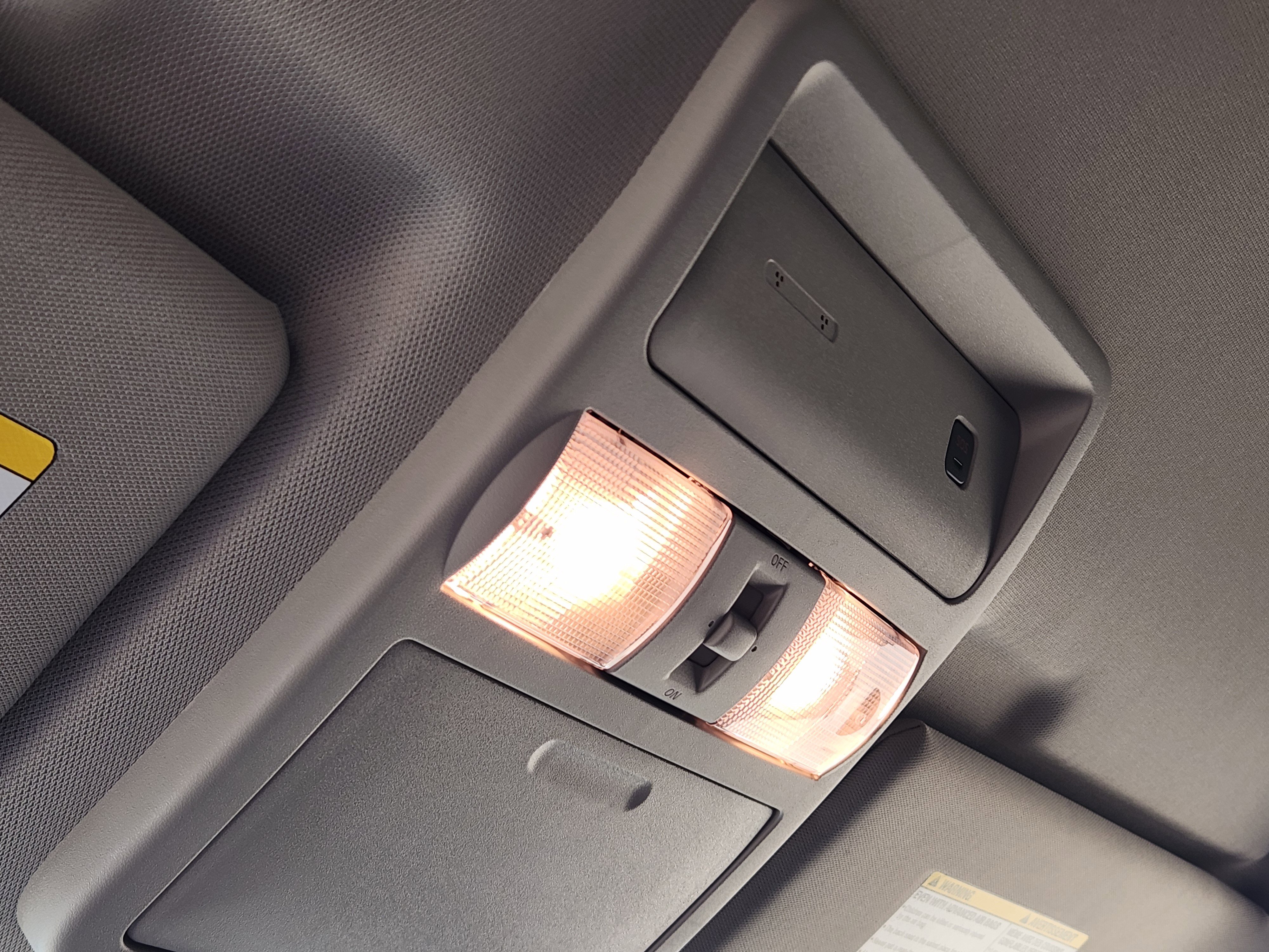 Used 2025 Nissan Frontier SV w/ SV Convenience Package image 23