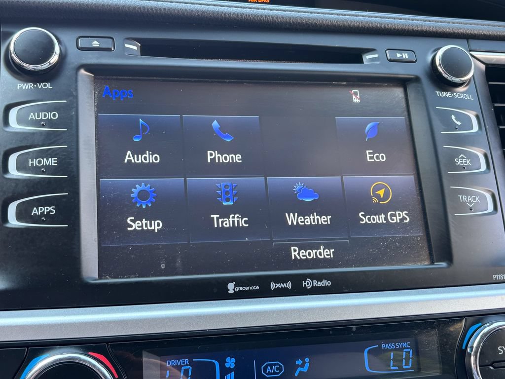 Used 2019 Toyota Highlander Plus AWD/4WD image 23