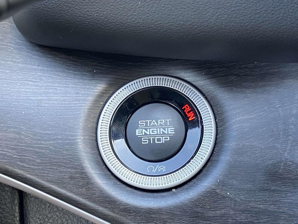 Used 2024 Jeep Grand Cherokee Limited 4xe image 28