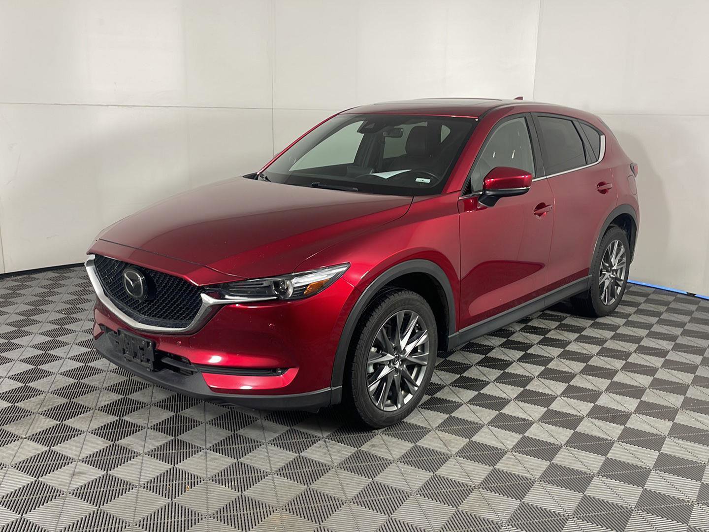Used 2020 MAZDA CX-5 Signature image 2