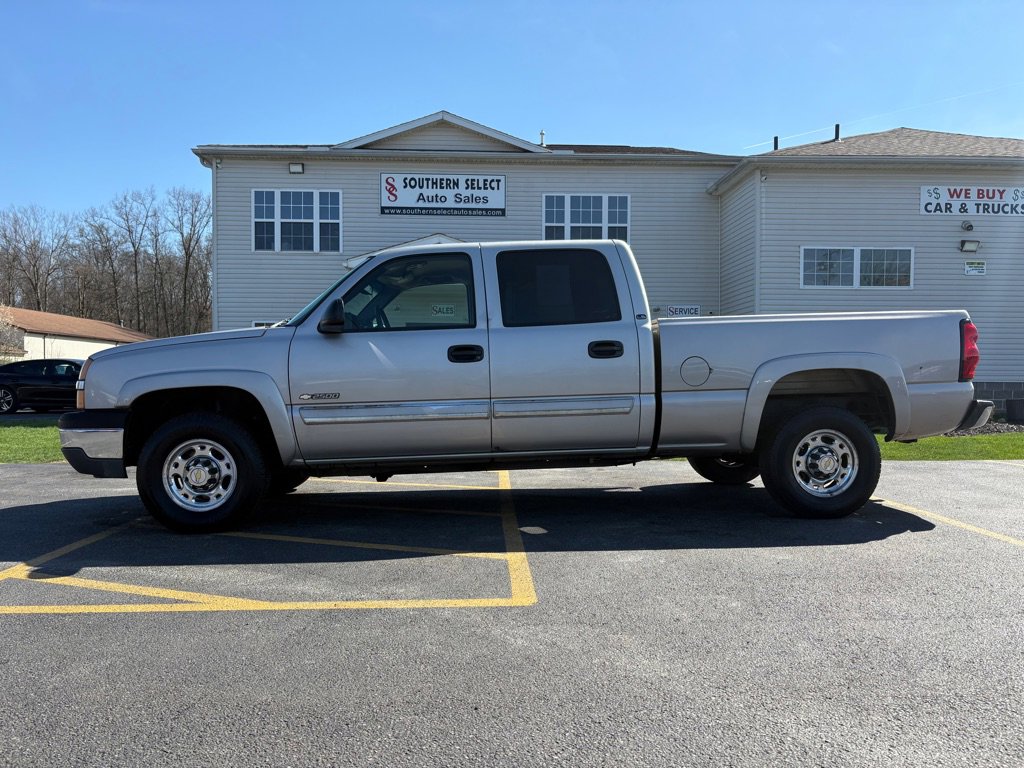 Used 2004 Chevrolet Silverado 2500 LS RWD image 1
