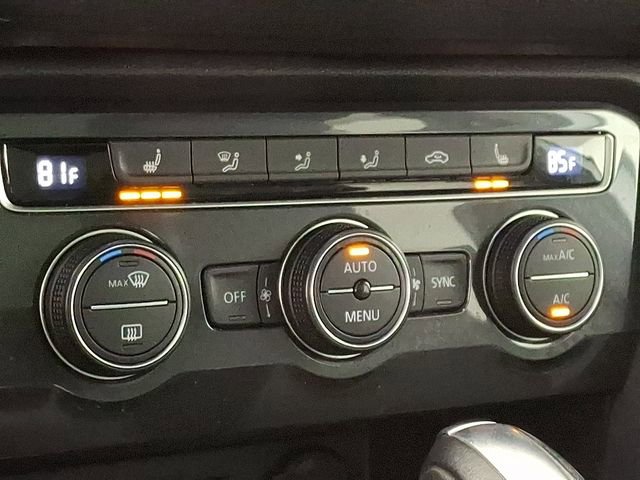 Used 2021 Volkswagen Tiguan SE R-Line image 18