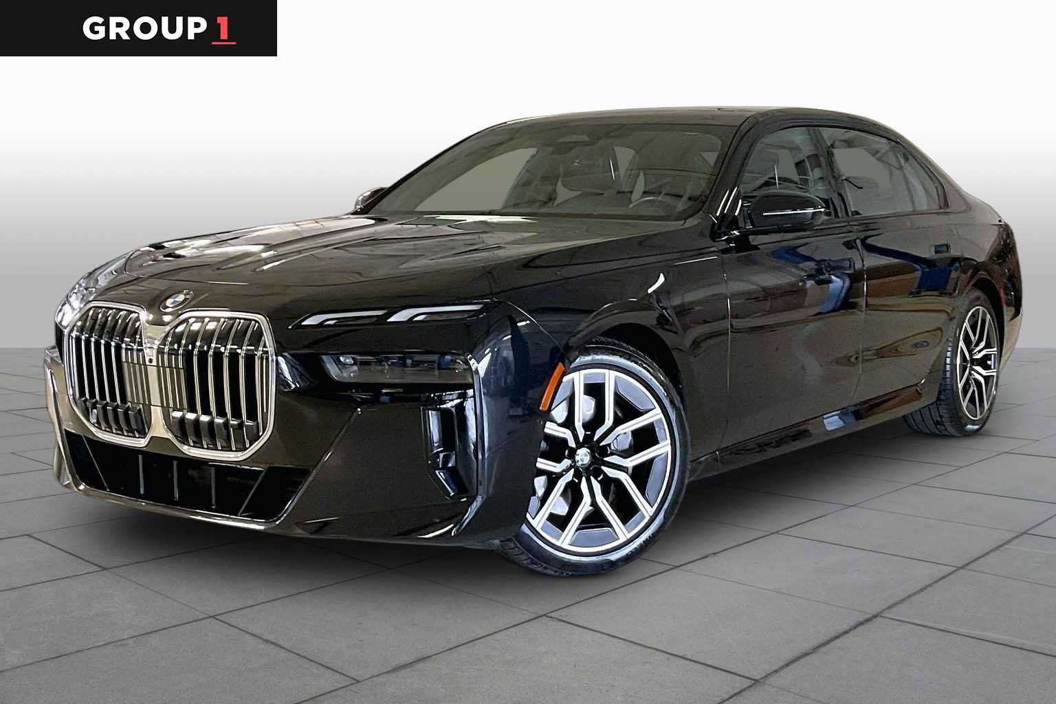 Certified 2025 BMW 740i RWD image 1