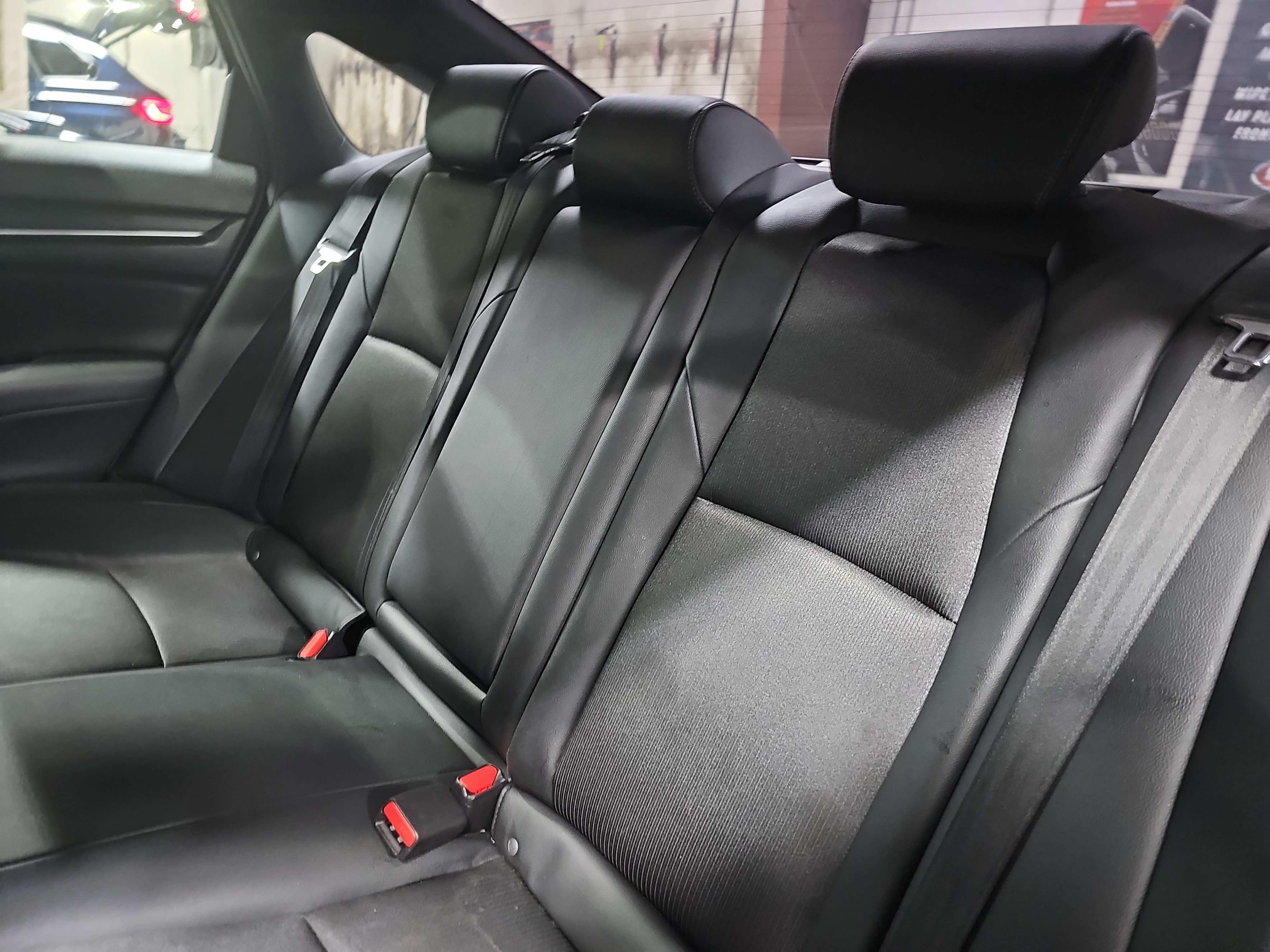 Used 2019 Honda Accord Sport image 14