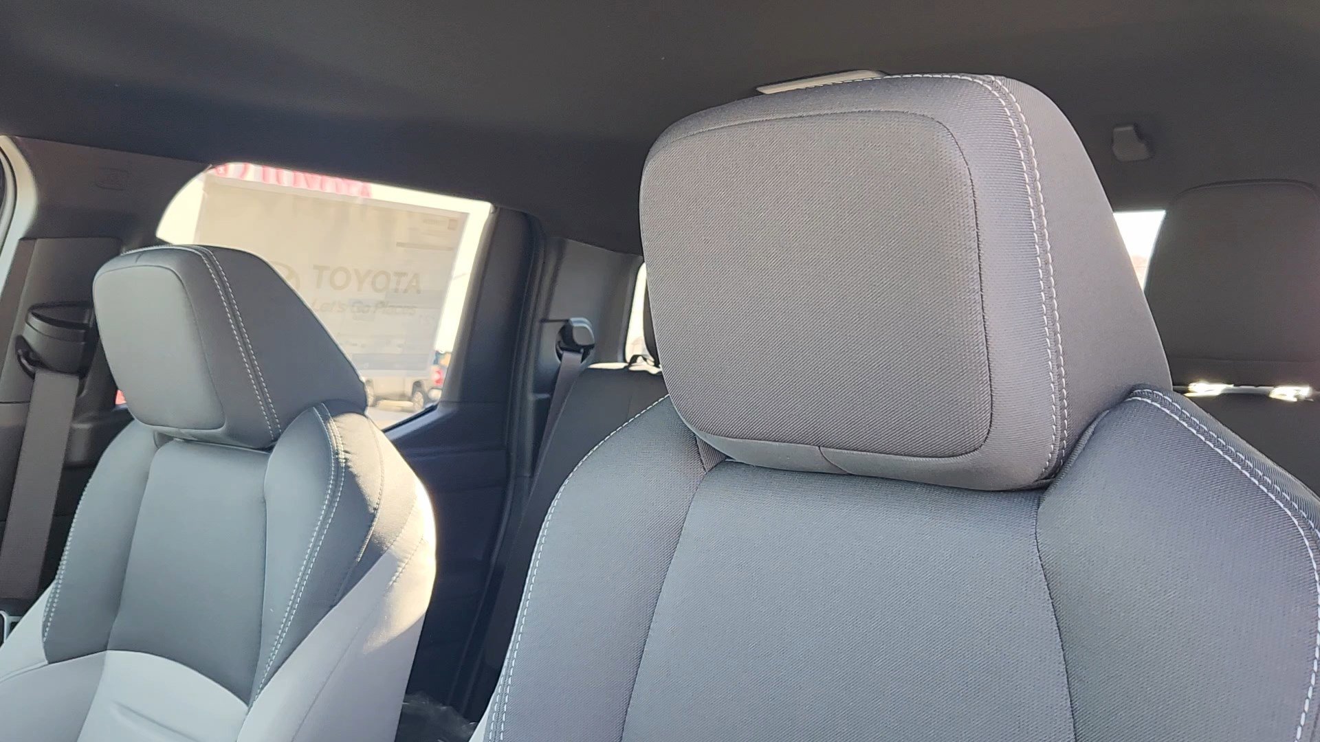 New 2025 Toyota Tacoma TRD Off-Road image 9