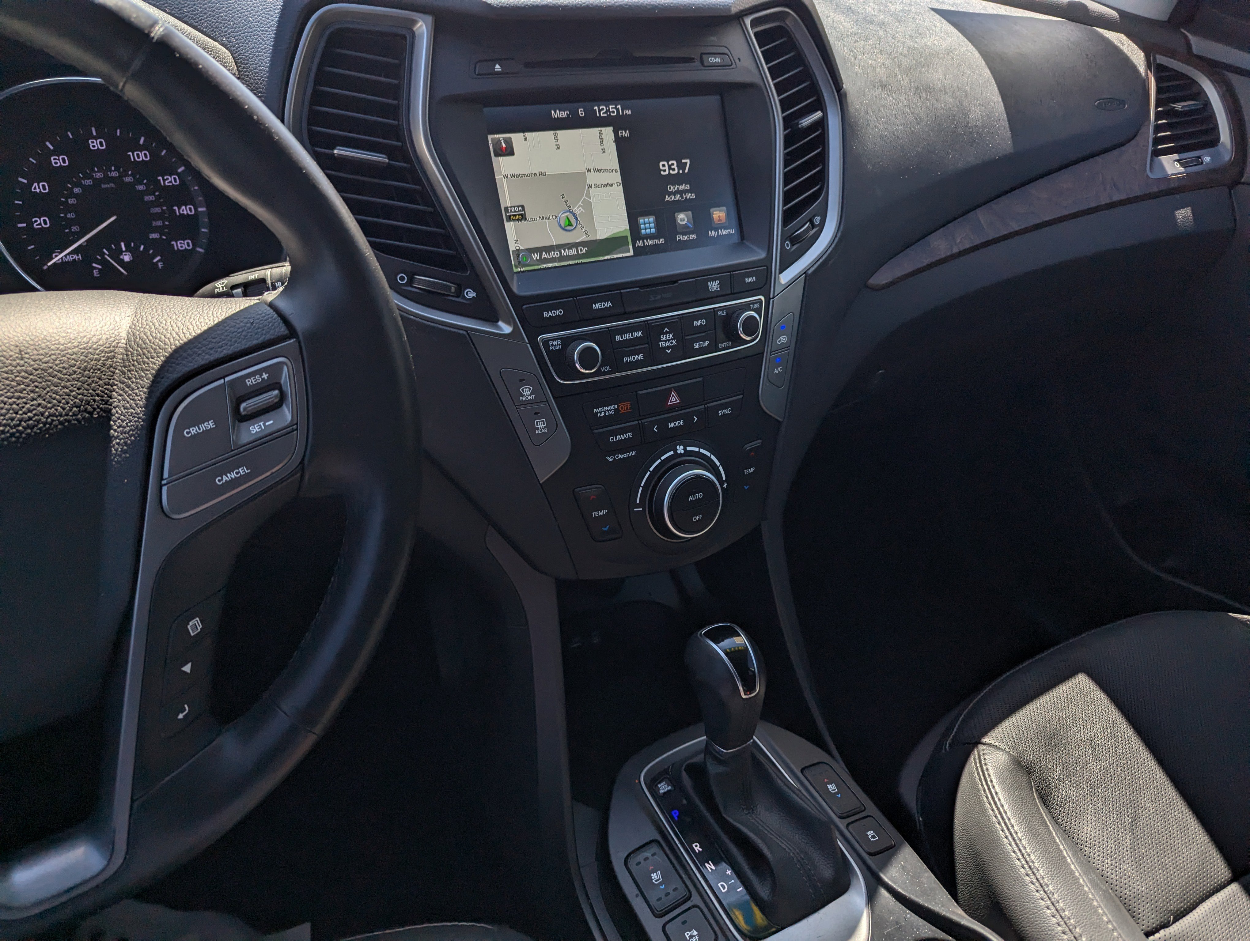 Used 2018 Hyundai Santa Fe Sport image 10