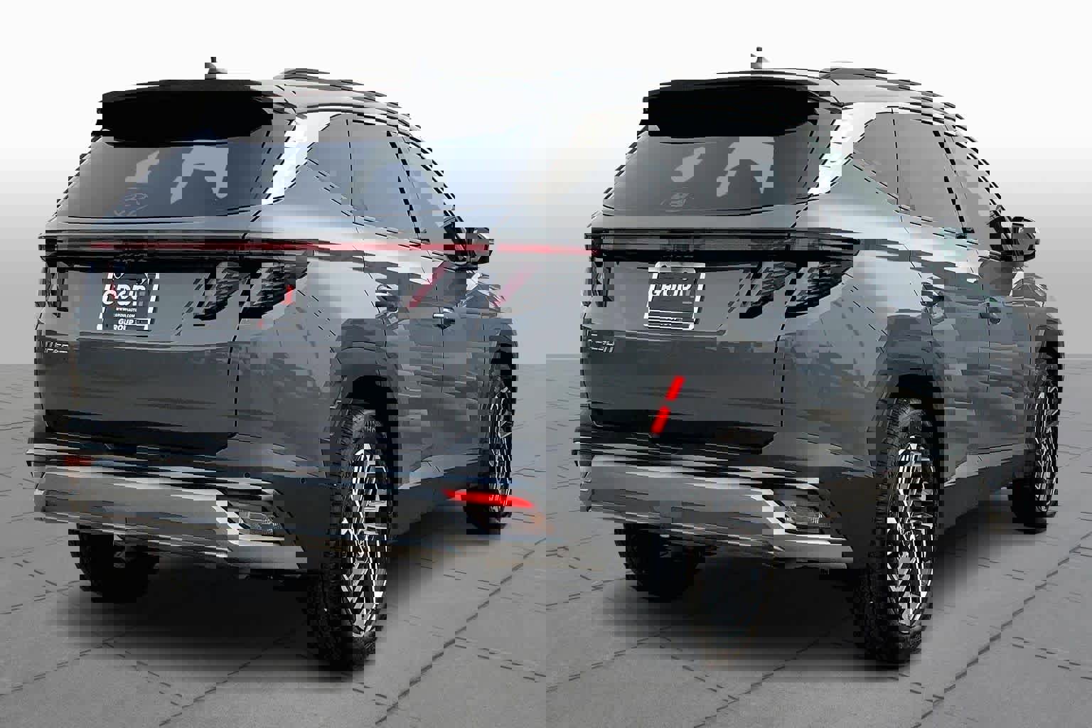 Used 2025 Hyundai Tucson Limited FWD image 13