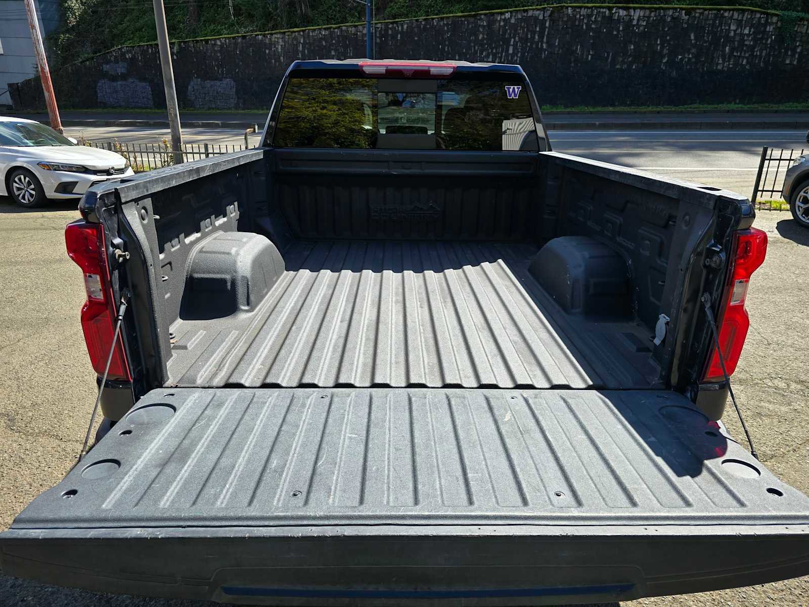 Used 2022 Chevrolet Silverado 1500 High Country w/ Max Trailering Package AWD/4WD image 13