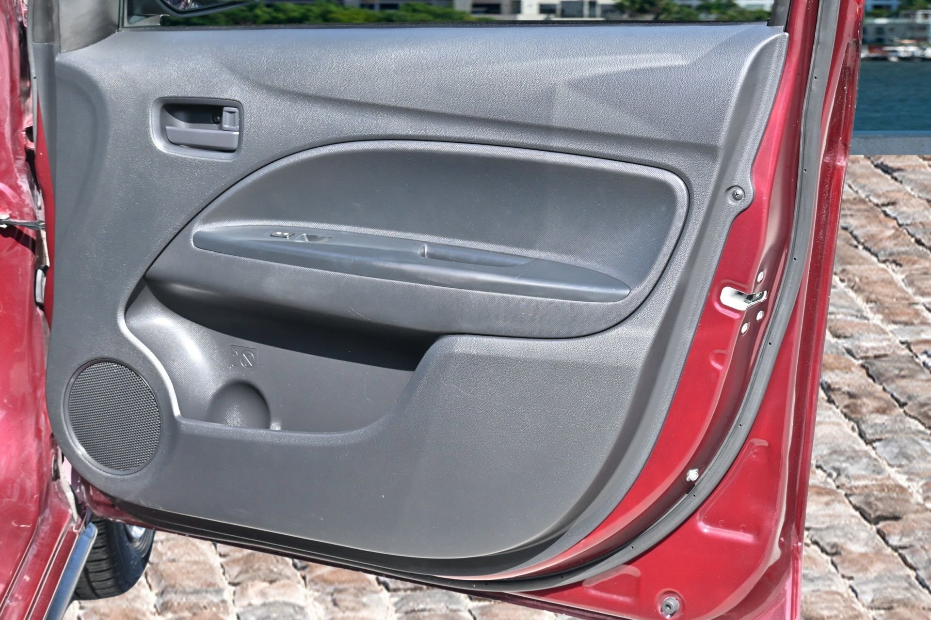 Used 2024 Mitsubishi Mirage ES image 14