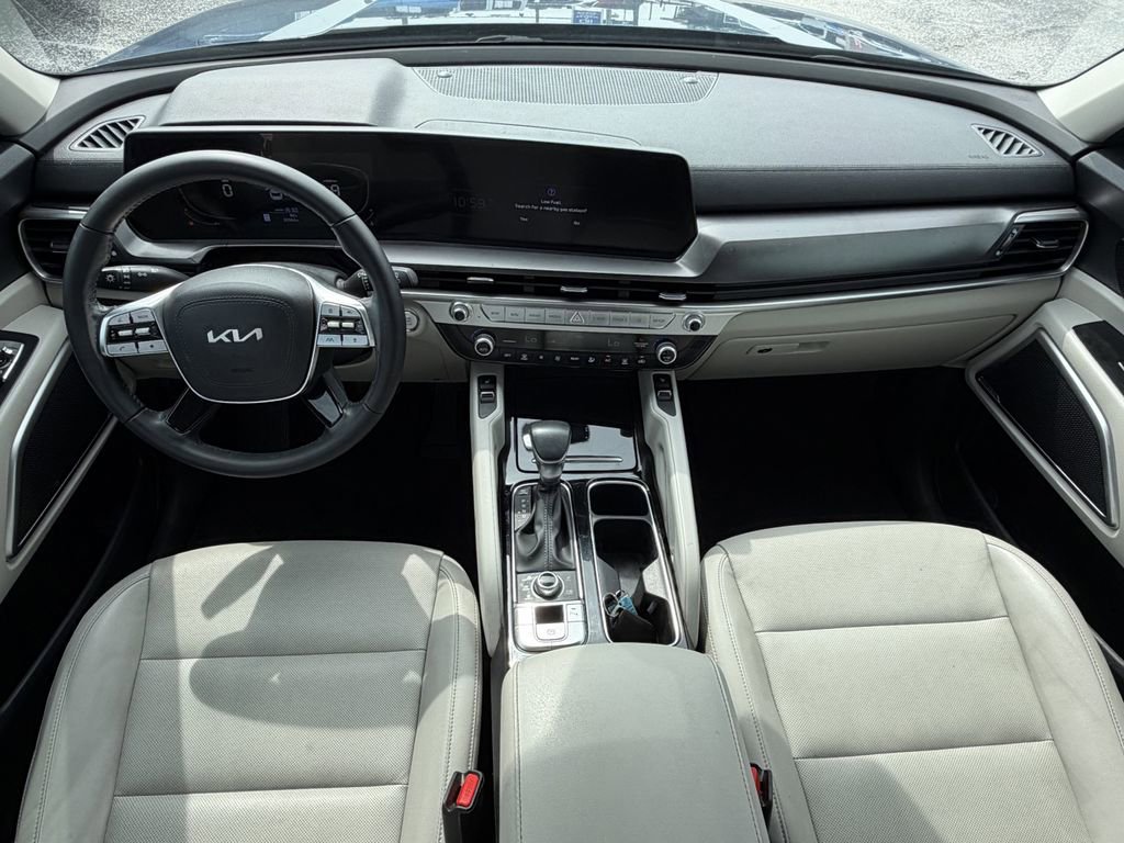 Certified 2023 Kia Telluride S w/ S Sunroof Package AWD/4WD image 14