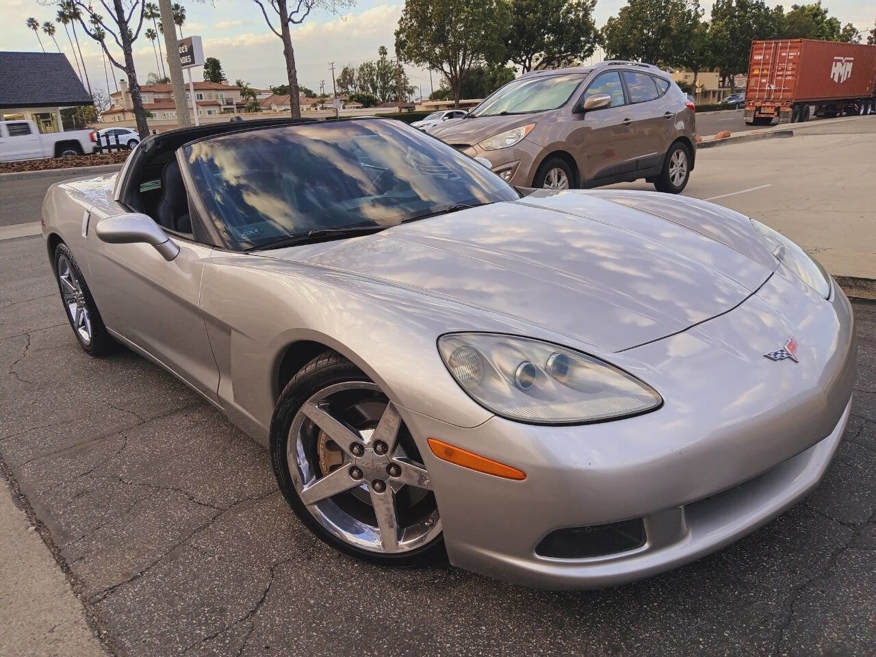 Used 2005 Chevrolet Corvette Base 2dr Coupe w/ Preferred Equipment Group image 1