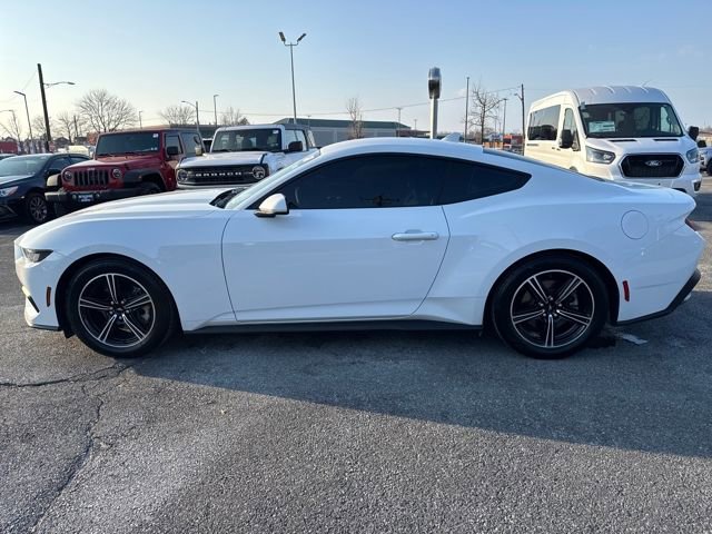 Used 2024 Ford Mustang Coupe image 2
