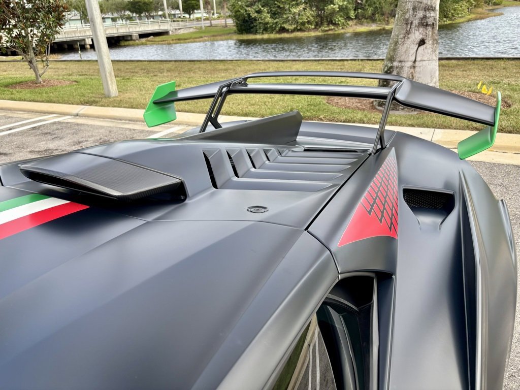 Used 2022 Lamborghini Huracan STO image 24