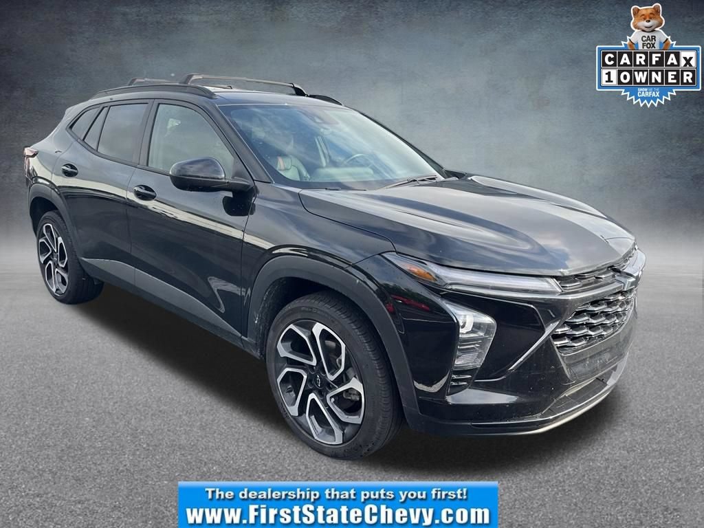 Used 2025 Chevrolet Trax RS w/ Driver Confidence Package