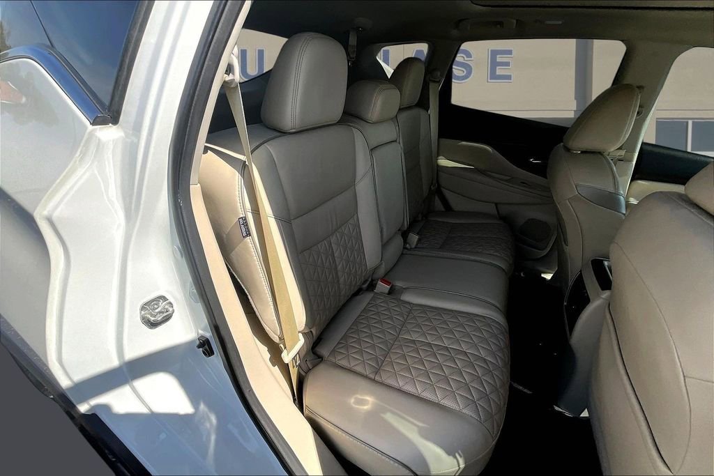 Used 2019 Nissan Murano Platinum w/ Cargo Package FWD image 26