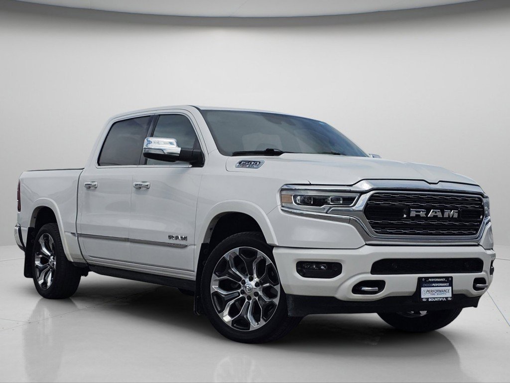Used 2022 RAM 1500 Limited w/ Body-Colour Bumper Group AWD/4WD image 2