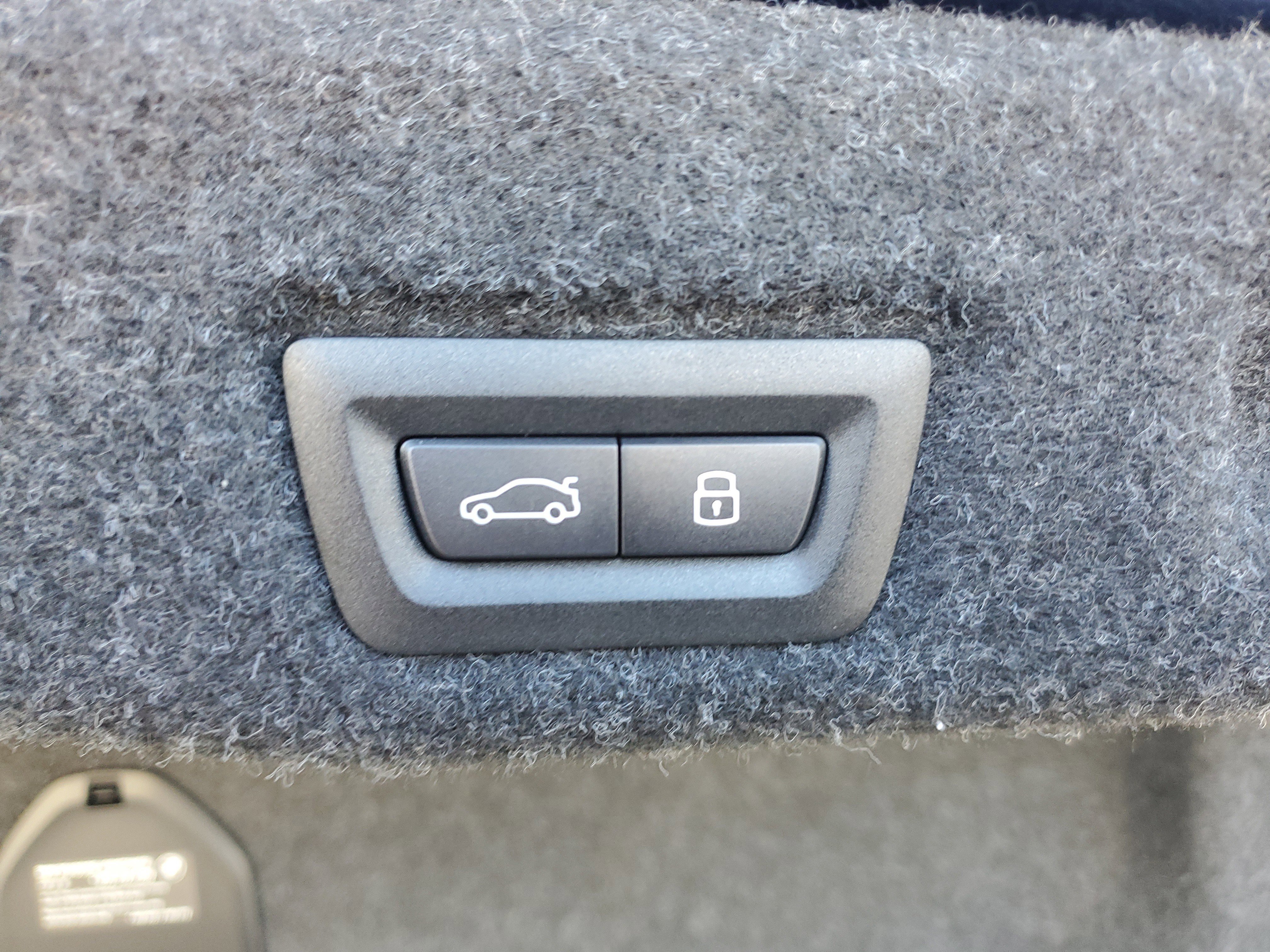 New 2026 BMW 540i xDrive w/ M Sport Package image 9