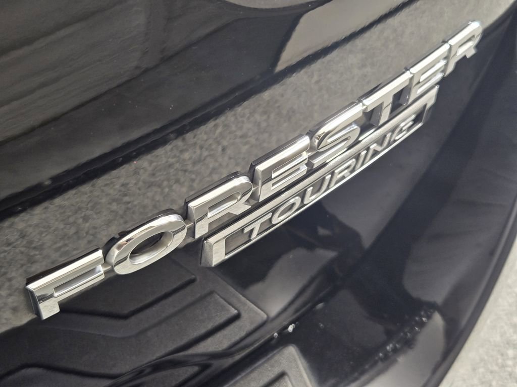 Used 2024 Subaru Forester Touring w/ POP Package 3 AWD/4WD image 10