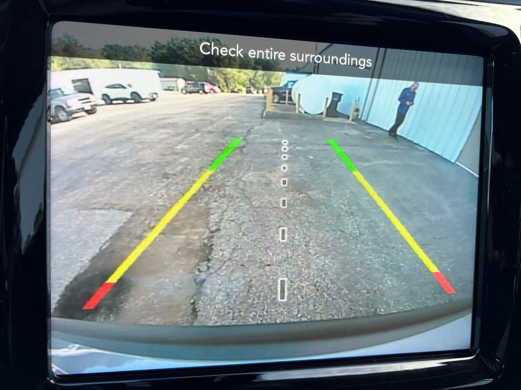 Used 2022 Jeep Cherokee Limited image 40