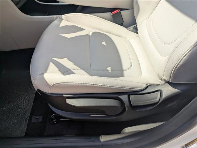 New 2026 Hyundai Tucson Blue SE image 4