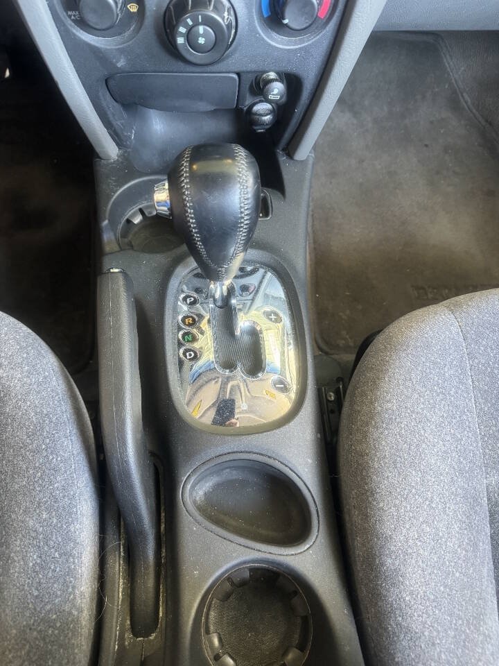 Used 2004 Hyundai Santa Fe GLS AWD/4WD image 9