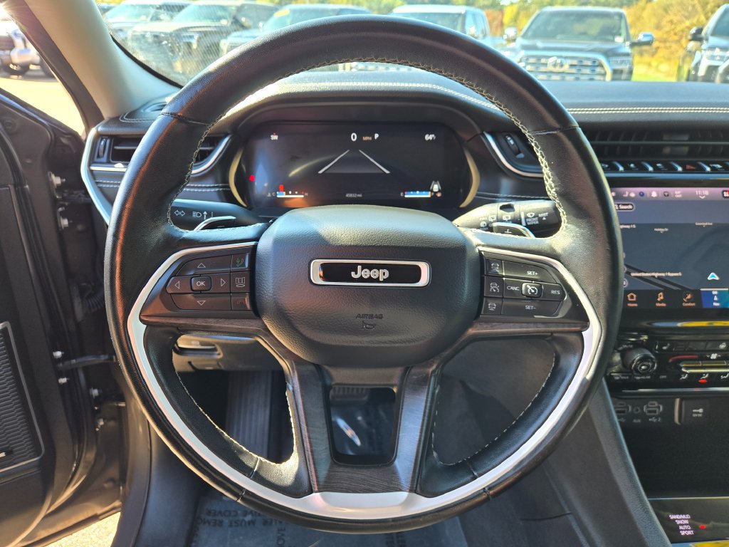 Used 2022 Jeep Grand Cherokee L Limited AWD/4WD image 22