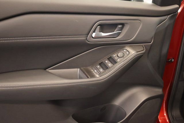 New 2026 Nissan Rogue SV image 7