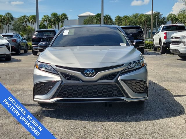Used 2023 Toyota Camry XSE FWD image 8