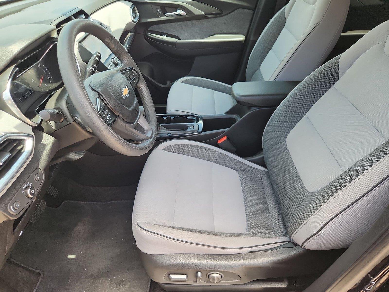 Certified 2021 Chevrolet TrailBlazer LT FWD image 2