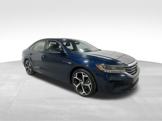 Used 2022 Volkswagen Passat 2.0T R-Line image 3