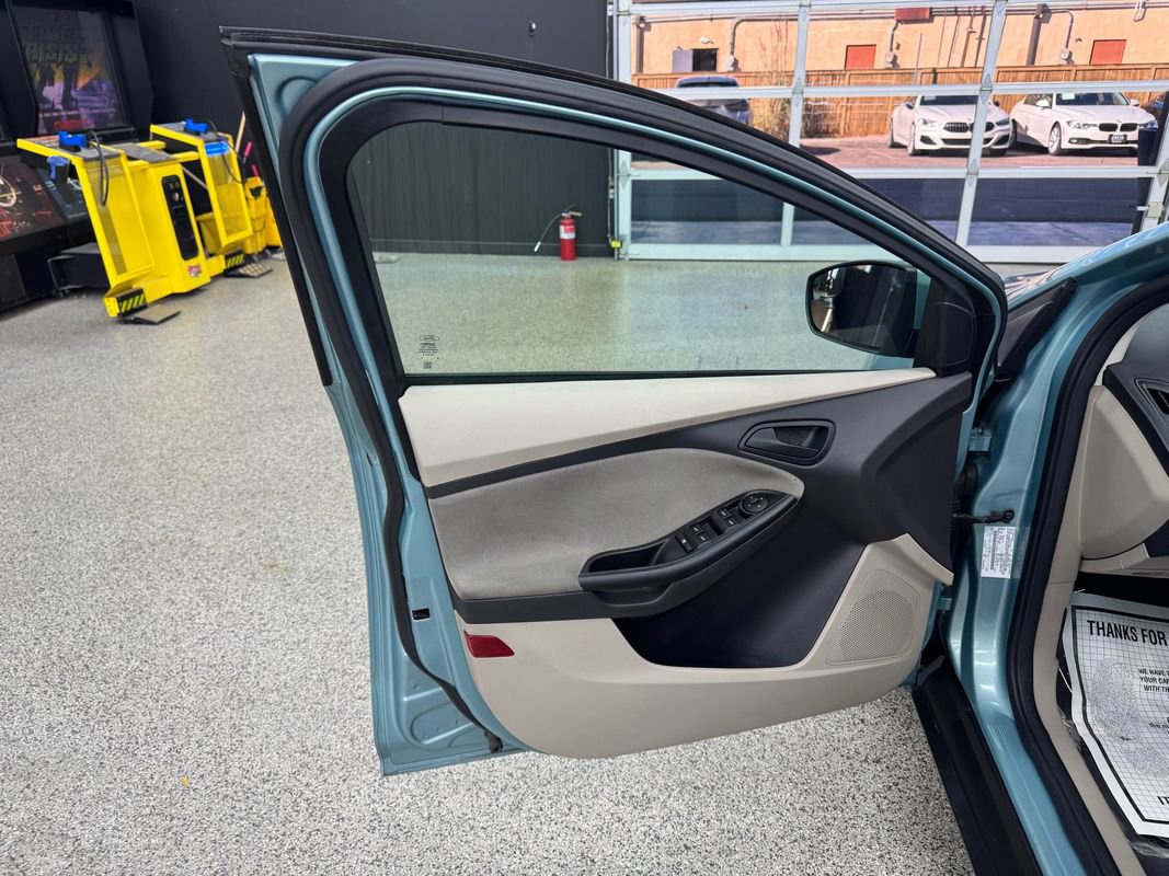 Used 2012 Ford Focus SE image 9