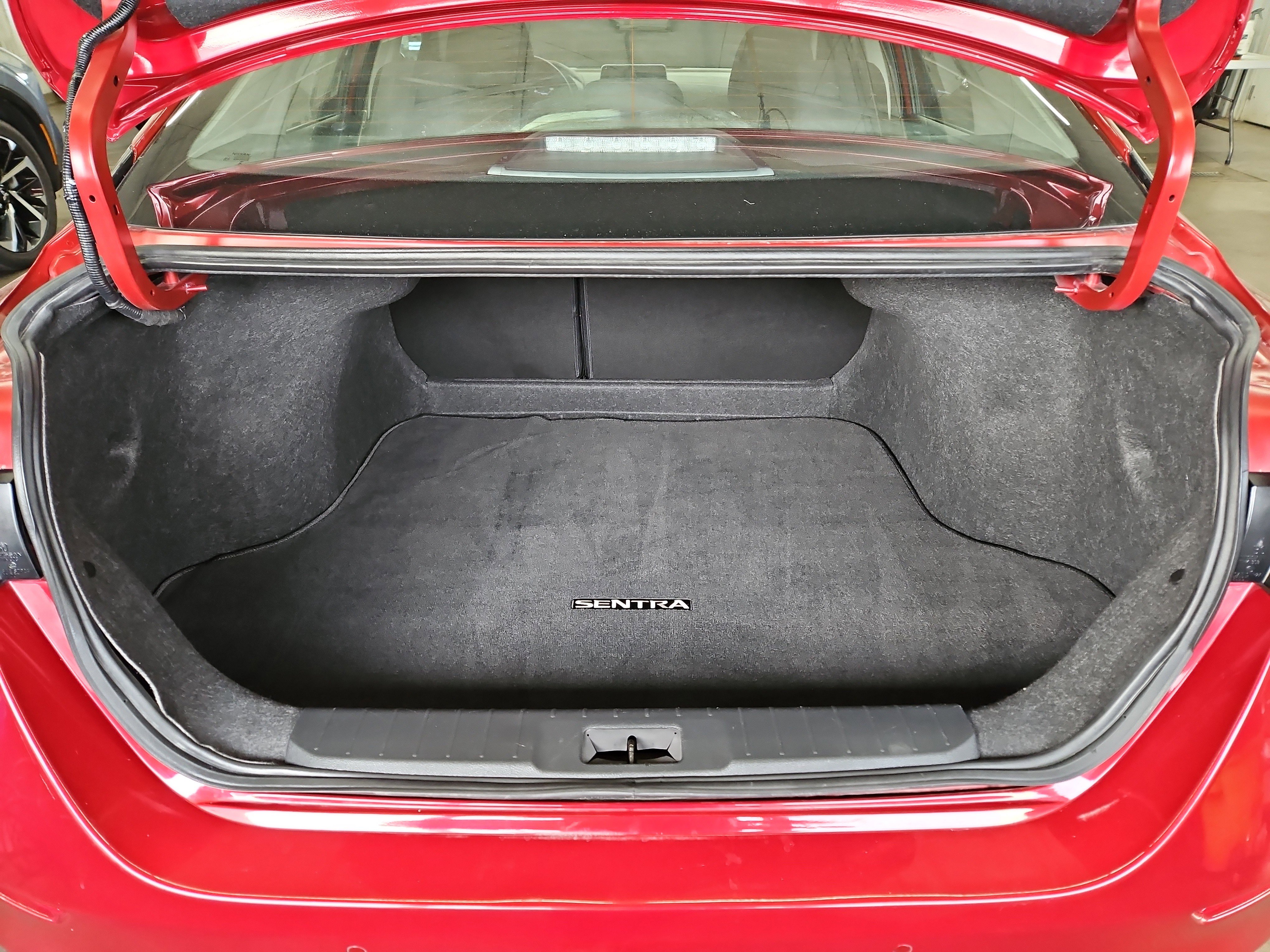 Used 2024 Nissan Sentra SV image 12