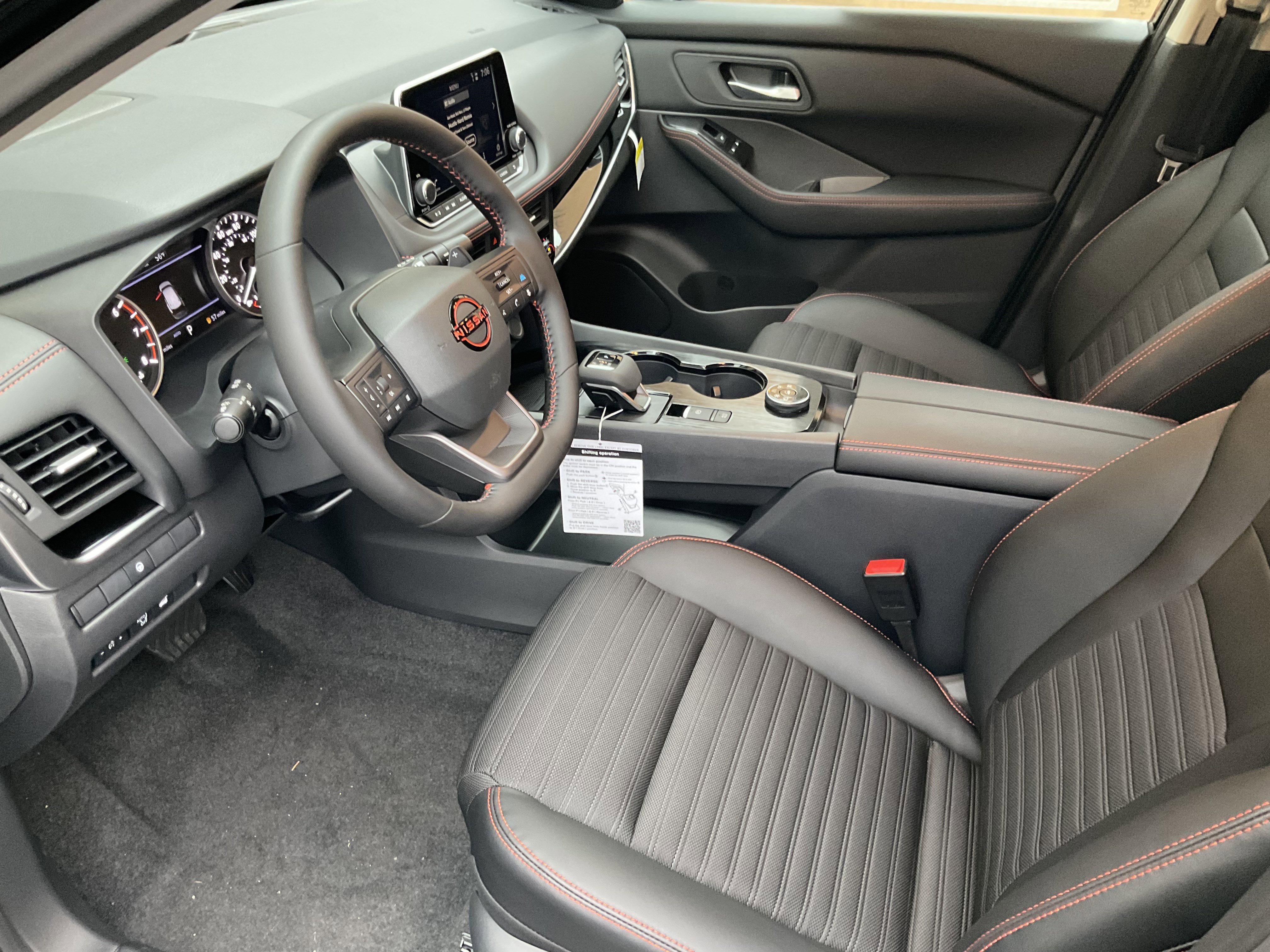 Used 2026 Nissan Rogue SV image 22