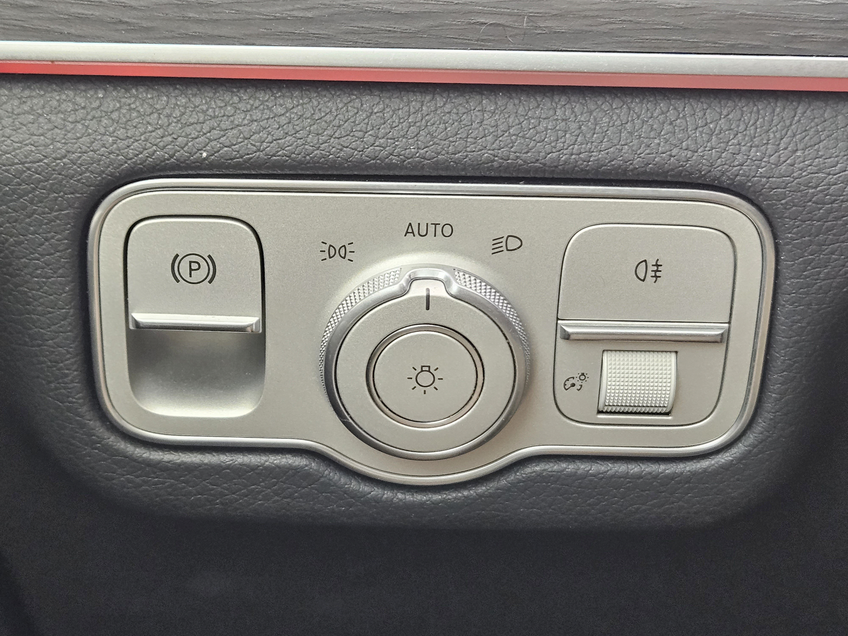 Used 2024 Mercedes-Benz GLE 450 4MATIC image 14