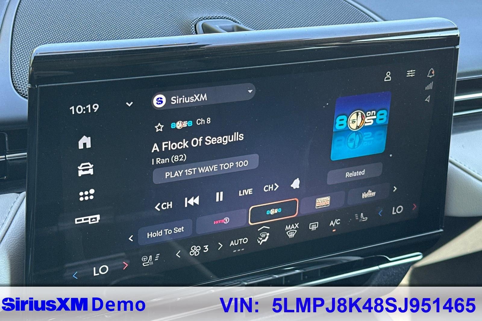 Used 2025 Lincoln Nautilus Reserve image 23