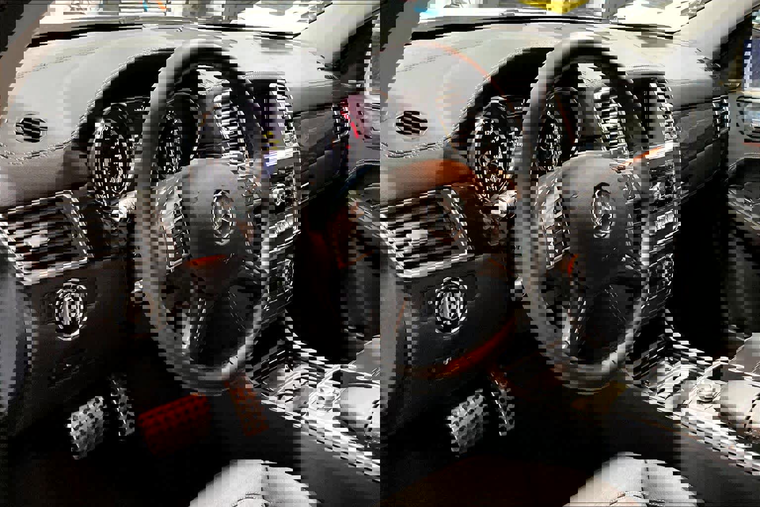 Used 2015 Mercedes-Benz ML 400 4MATIC image 18