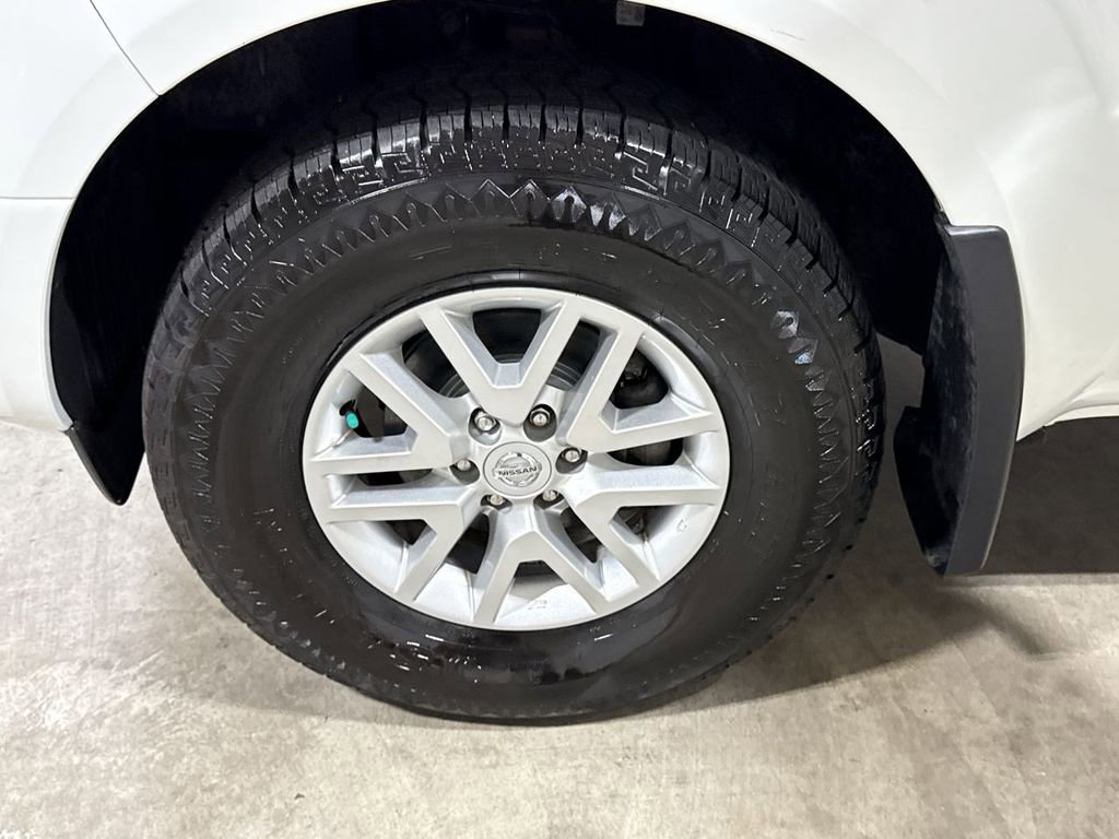 Used 2021 Nissan Frontier SV image 25