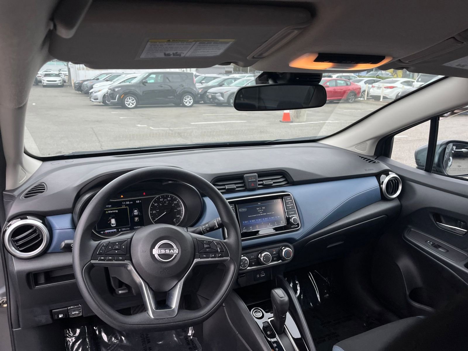 Used 2025 Nissan Versa SV FWD image 33