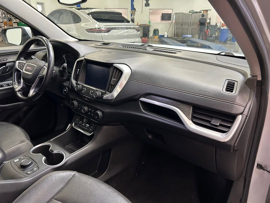 Used 2021 GMC Terrain SLT FWD image 18