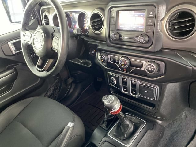 Used 2018 Jeep Wrangler Sport AWD/4WD image 14