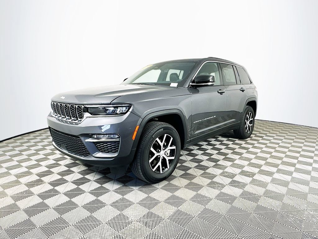 Certified 2025 Jeep Grand Cherokee Limited image 5